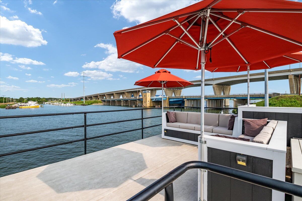 CassAway Kent Narrows Rentals